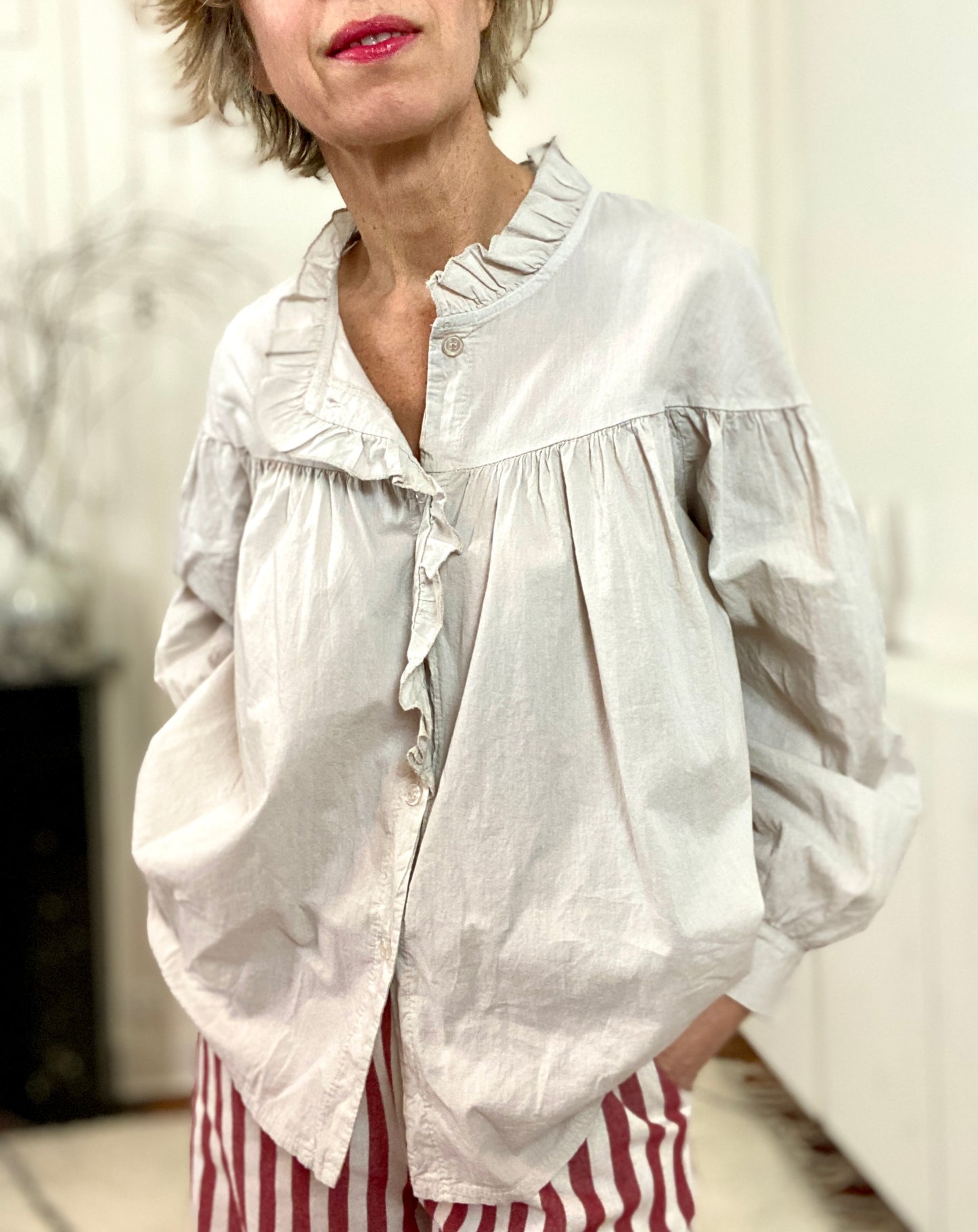Chemise col à volant