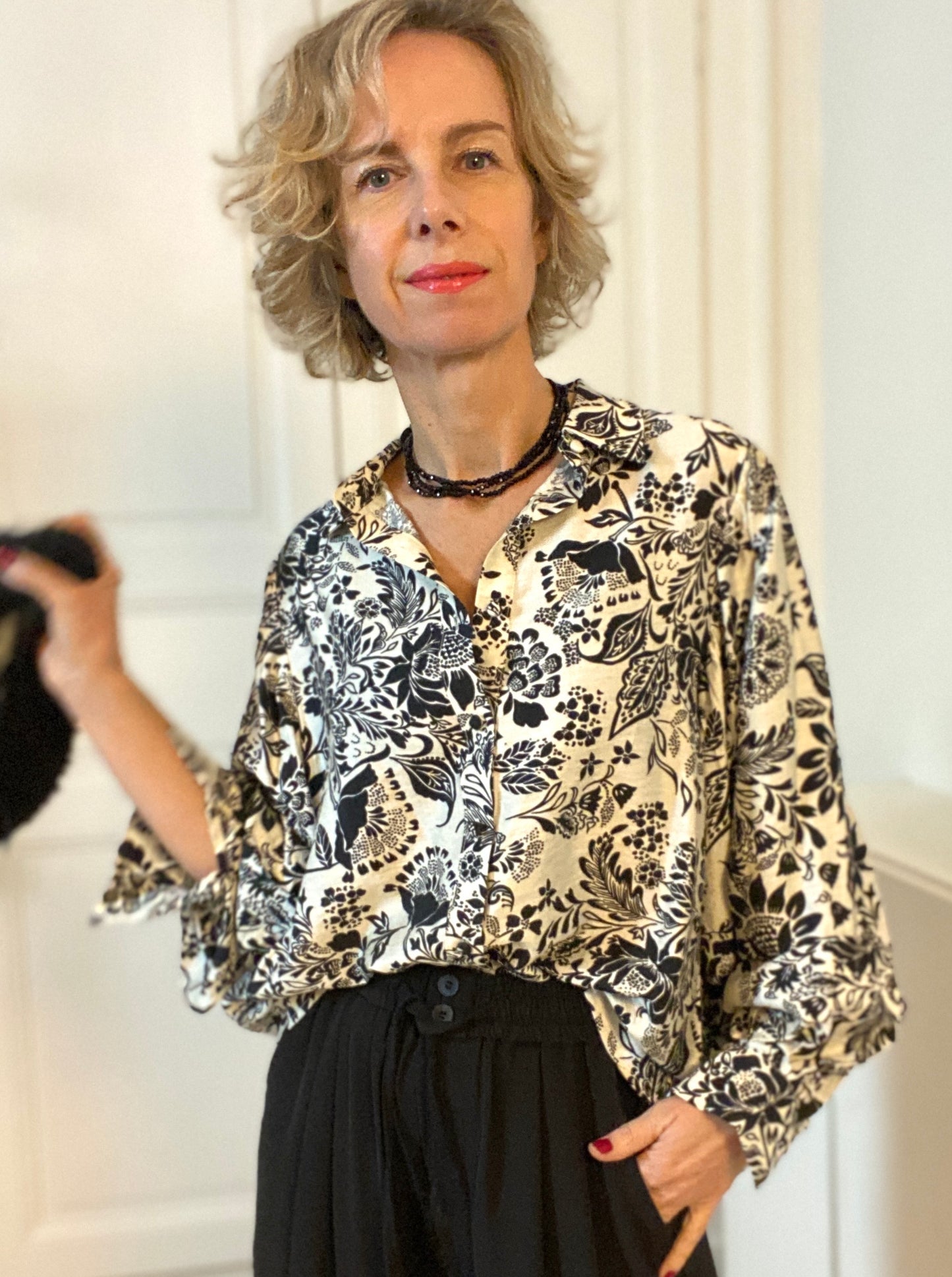 Chemise à motifs floraux