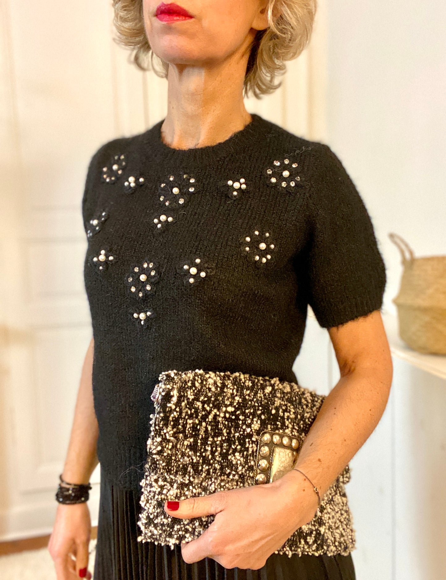 Pull court avec perles & strass