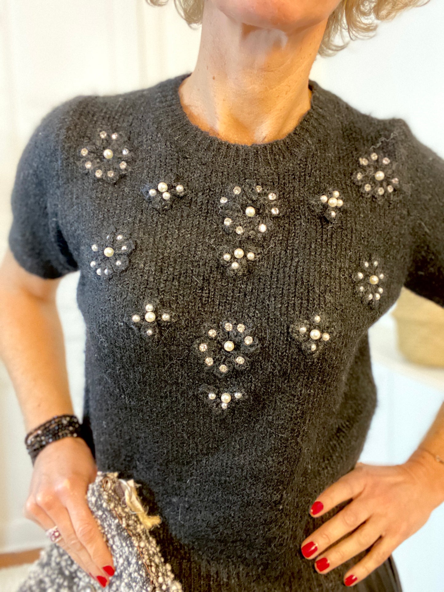 Pull court avec perles & strass