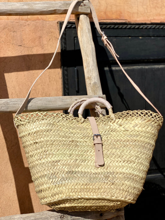 Panier en cuir naturel